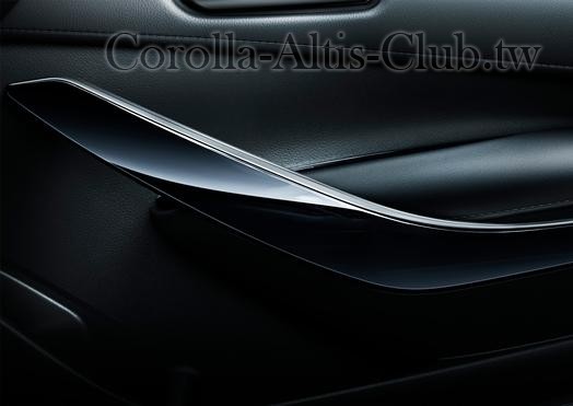 2019_Toyota_Corolla_Hatchback_36_2BB8B691AD9876A88C6DA881FDA43298F06604AD_low.jpg